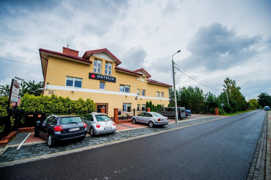 Hotelik Jankowski Raszyn Dış mekan fotoğraf